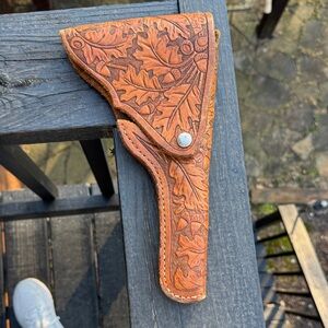 Gun holster